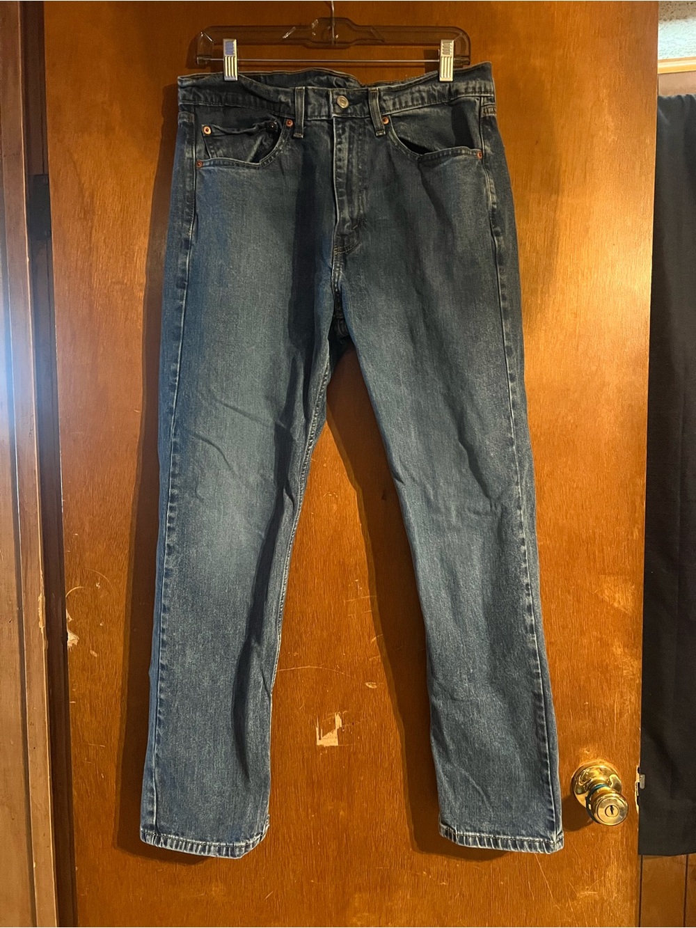 Levi's Straight Leg Men's Jeans in Medium Blue Denim